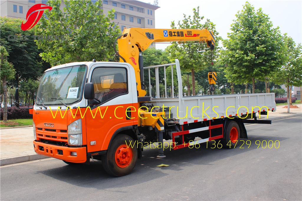 ISUZU 5 T XCMG truck mounted crane