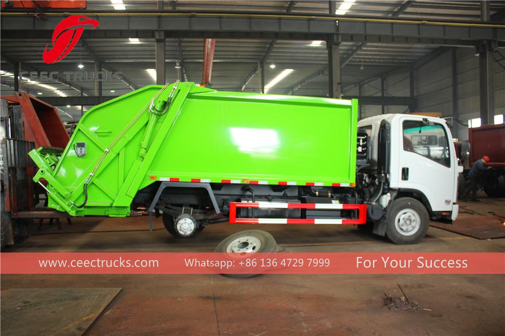 isuzu gabage compactor truck