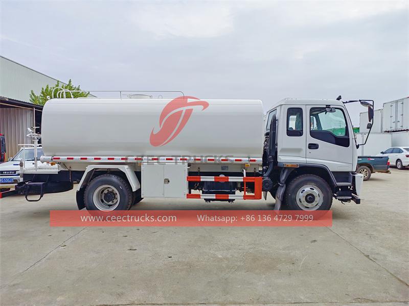 ISUZU FTR water cart truck