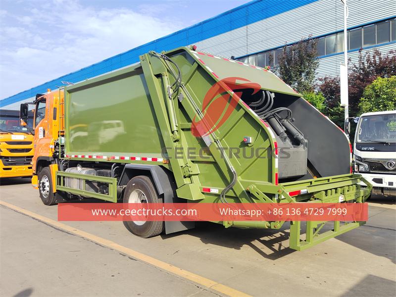 Isuzu GIGA rear loader compaction truck