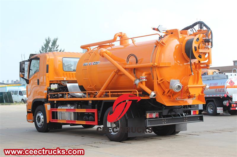 Isuzu VC61 Sewer Jetter Cleaning Truck