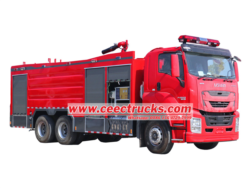 ISUZU GIGA fire truck with dry powder