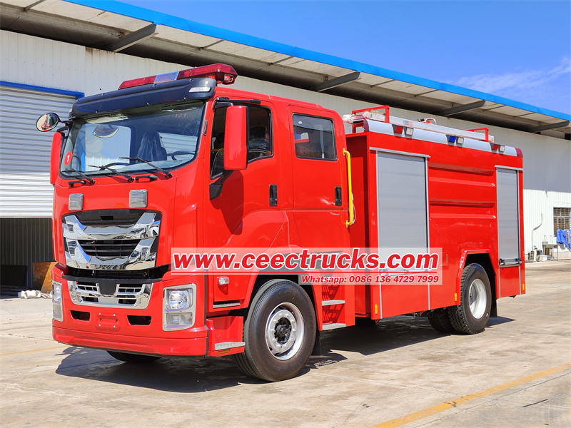 Isuzu foam fire truck