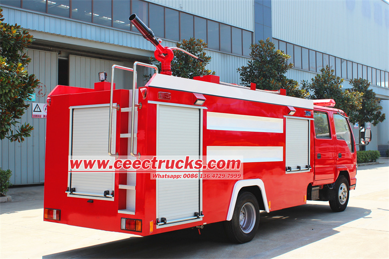 ISUZU NKR fire truck