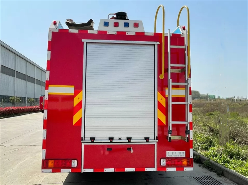 Howo 4x2 fire fighting truck