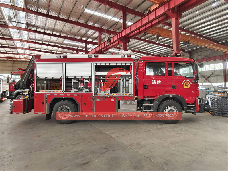 Howo 4x2 emergency lighting fire truck Howo 4x2 emergency lighting fire truck