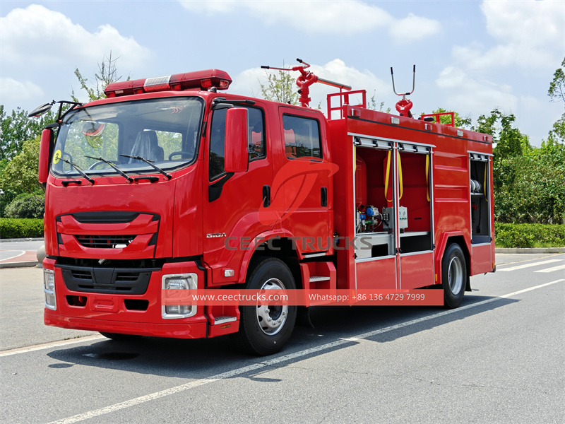 Isuzu GIGA dry powder fire truck
