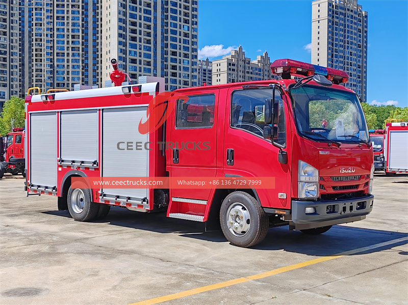 Isuzu NPR fire fighting truck