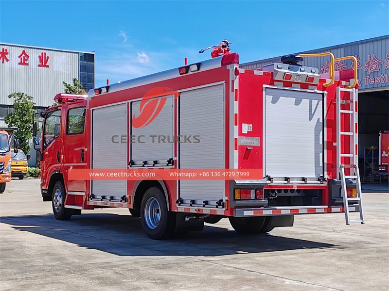 Isuzu NPR double cabin fire truck