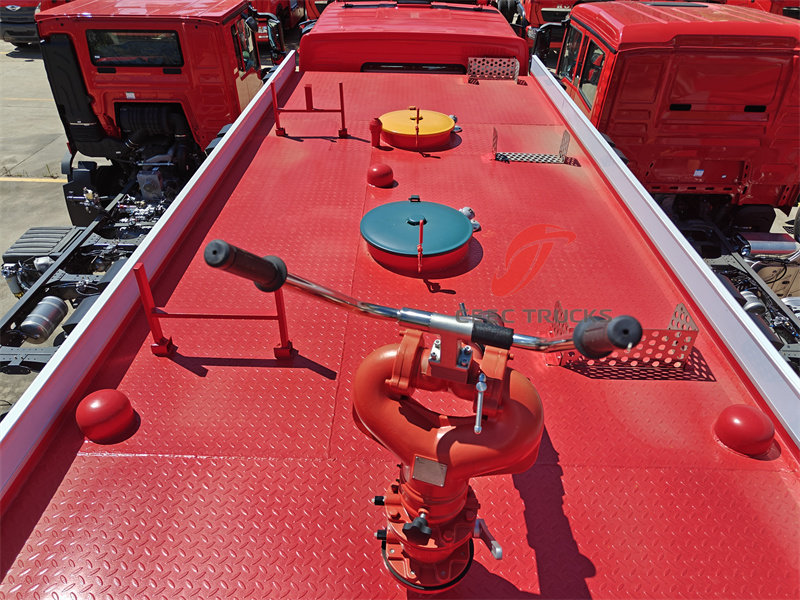 Howo heavy-duty fire fighting truck