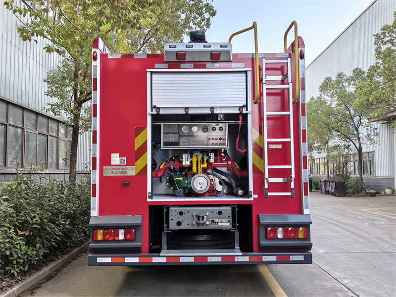 HOWO TX 6x4 foam water fire truck