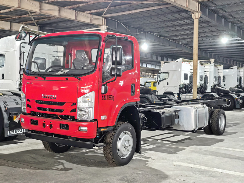 ISUZU 190HP offroad 4x4 truck