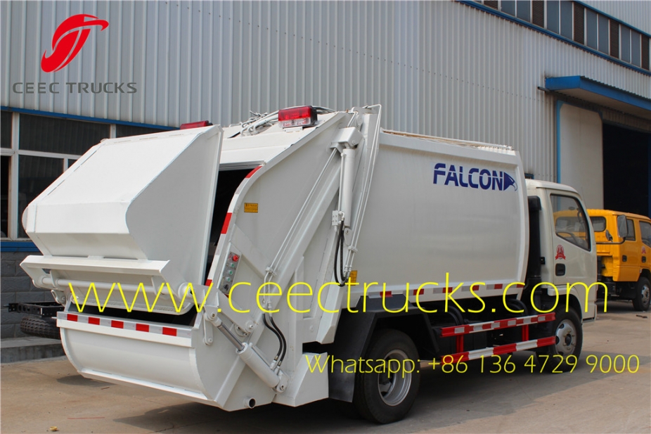 Dongfeng 4000 ltrs trash compactor trucks export Ecuador