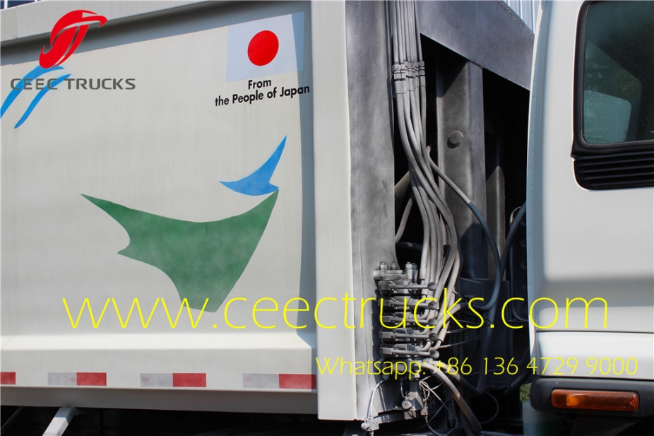 ISUZU 10000 liters refuse compression trucks low price