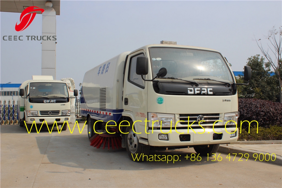 Dongfeng 4x2 road sweeper truck for public street sweeper truck for sale