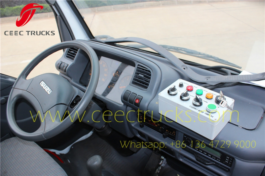 Asia country buy ISUZU 6cbm compressed refuse truck bottom price