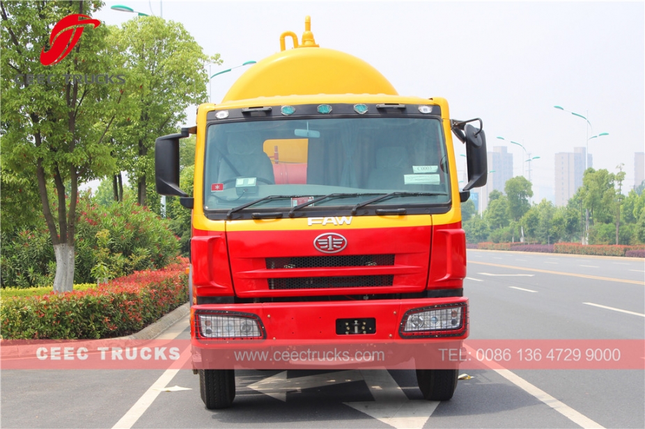 Caminhão-tanque para esvaziamento de fossa FAW 18CBM