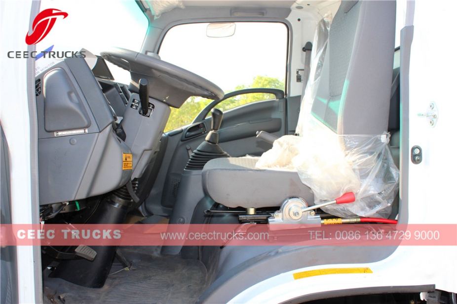 8000L garbage compactor truck ISUZU