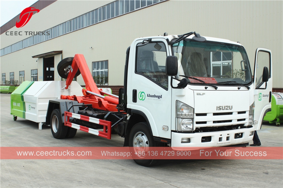 ISUZU 8cbm hook loader truck