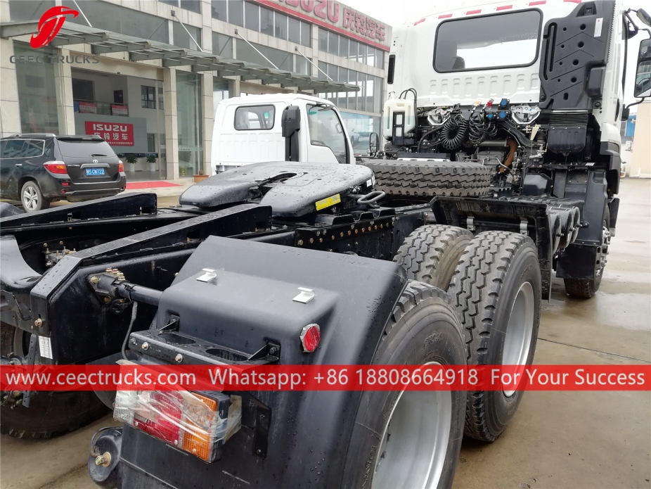 caminhão trator 6x4 ISUZU