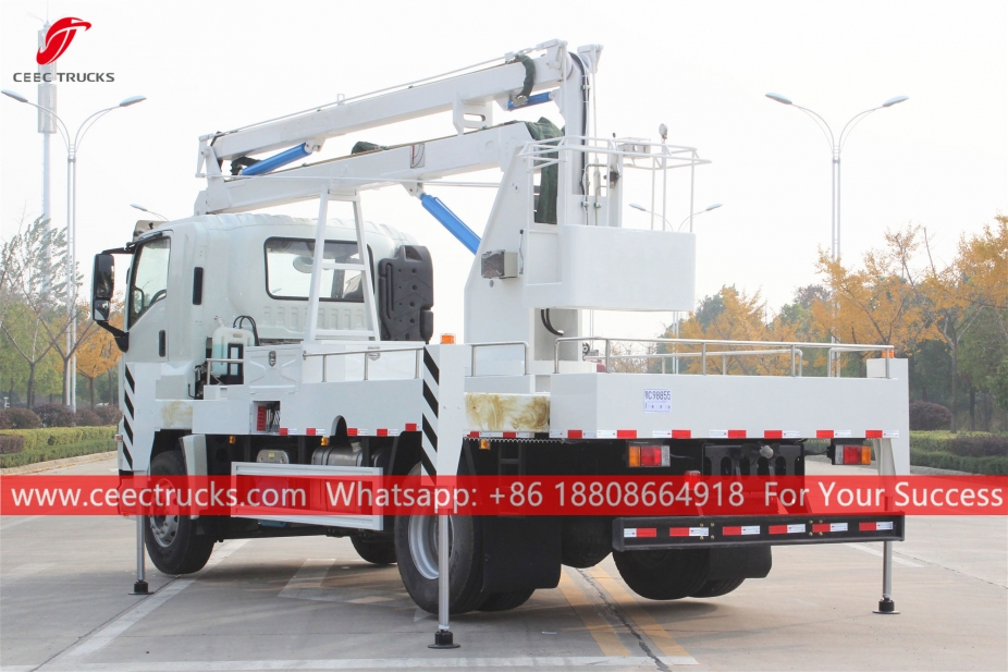 Caminhão de trabalho com plataforma aérea ISUZU GIGA 16m