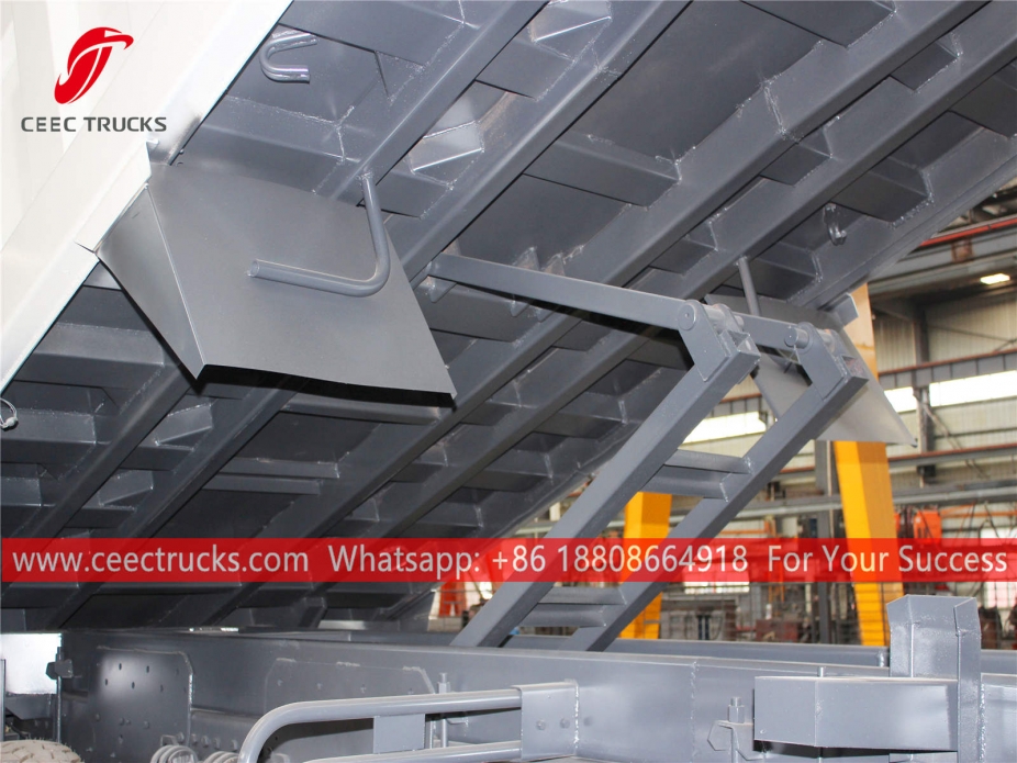 Caminhão basculante ISUZU GIGA