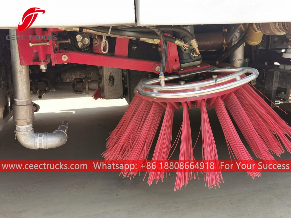 Caminhão varredor e lavador de estradas Shacman