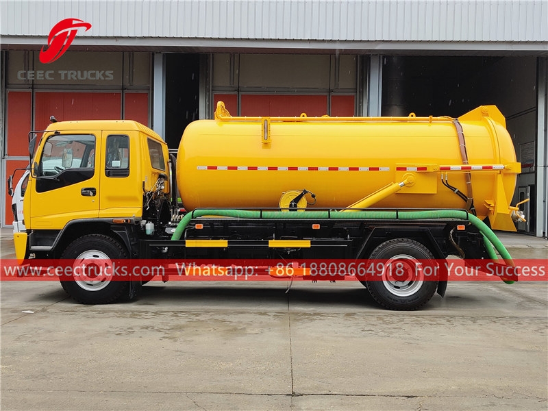 ISUZU 6 wheeler vacuum suction truck