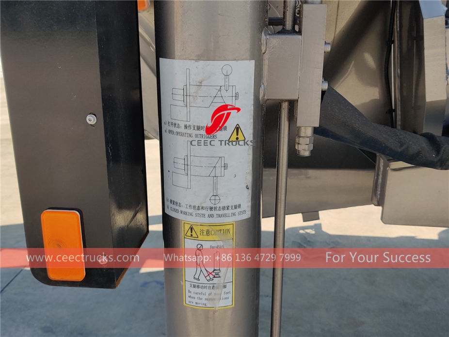 caminhão bomba de cimento HOWO de 38m