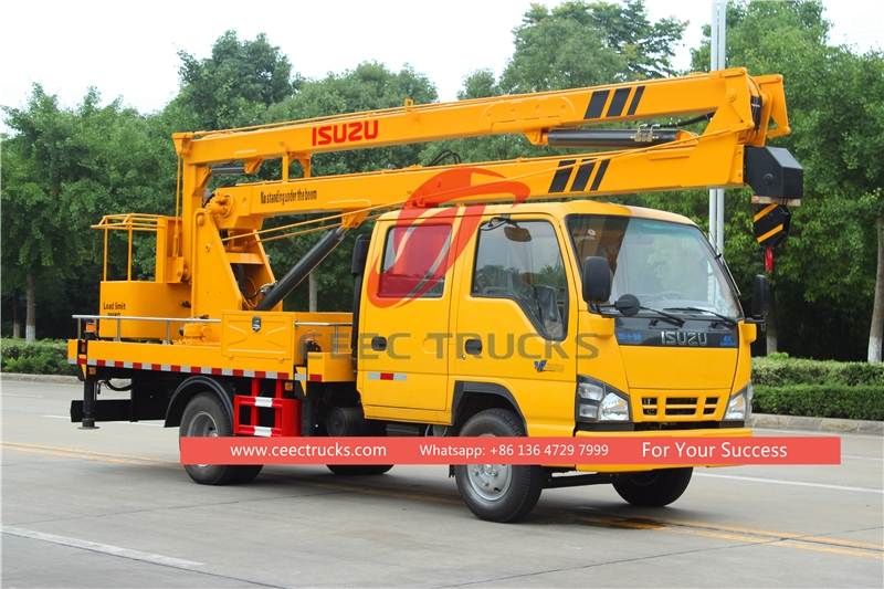 Caminhão plataforma aérea ISUZU de 18 metros