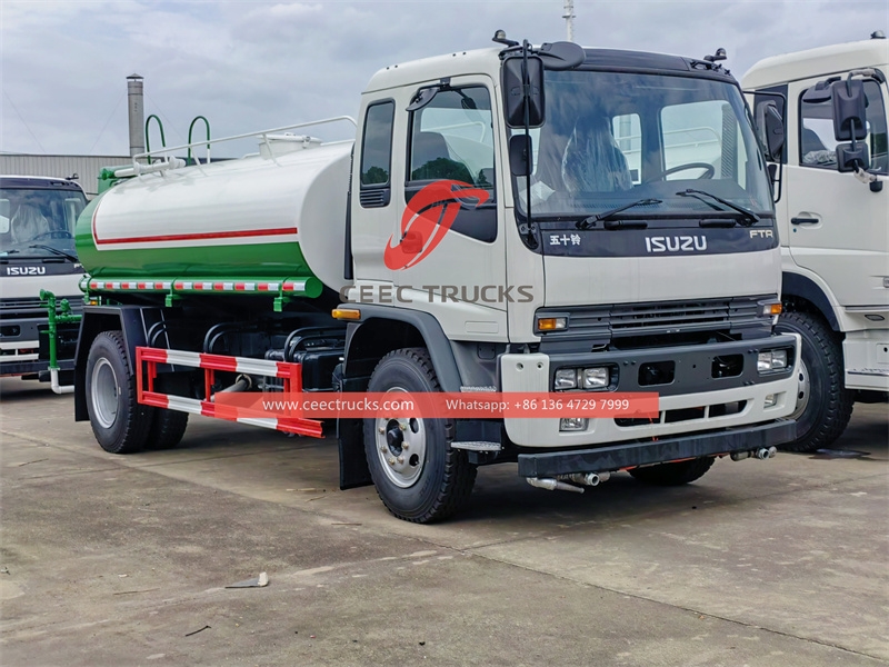 Caminhão tanque de água ISUZU FTR 12.000L para o Vietnã