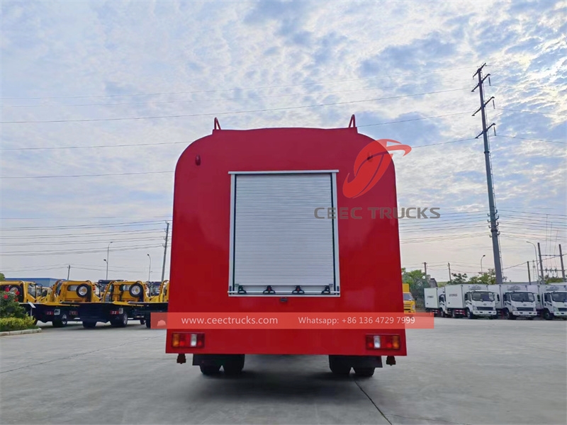 HOWO fire fighting 8,000L water tank truck with factory direct sale