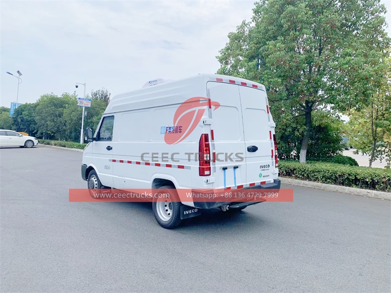 IVECO 4x4 mini freezer truck with factory direct sale