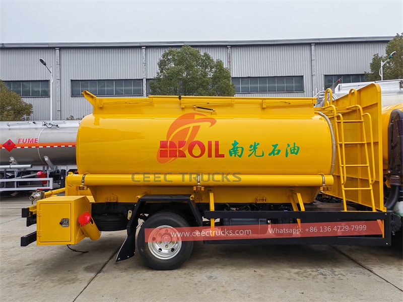 RHD isuzu petrol fuel bowser made in China