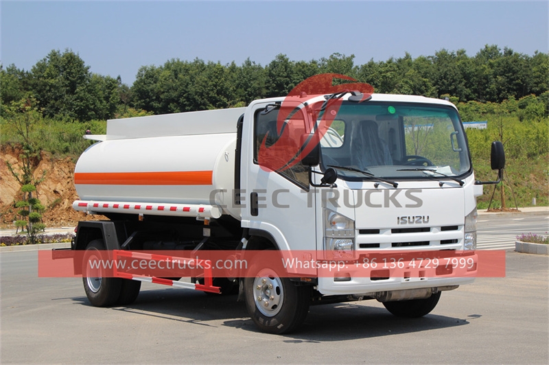 ISUZU NPR oil tanker truck made in China