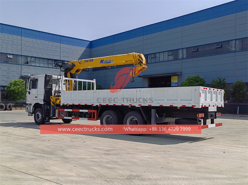 Custom-made Shacman 6×4 heavy duty cargo truck with XCMG crane