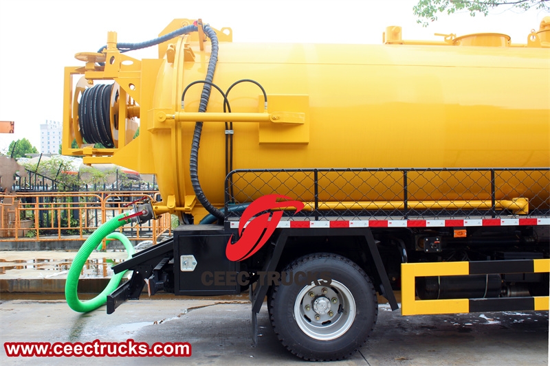 Isuzu NPR septic tanker truck With MORO pump