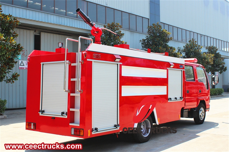 Isuzu NQR 600P fire truck