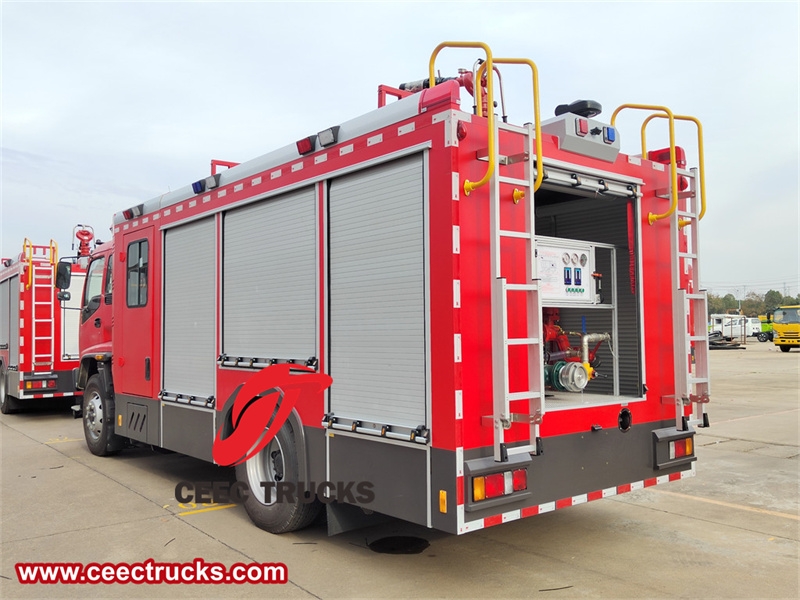 Isuzu FVR pumper tanker fire truck