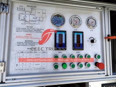 HOWO 4x4 fire fighting lorry