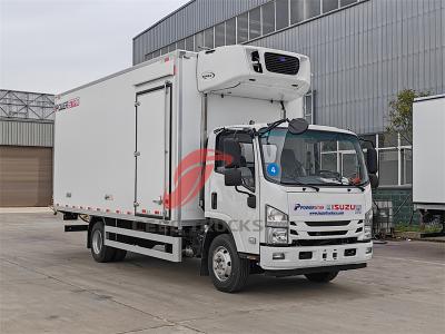 Isuzu 700P refrigerator van truck