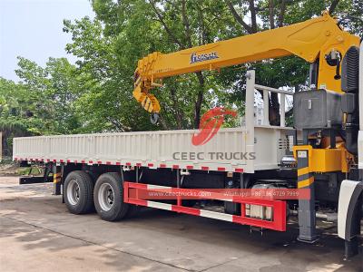 Africa Isuzu GIGA 380HP boom crane dropside cargo truck