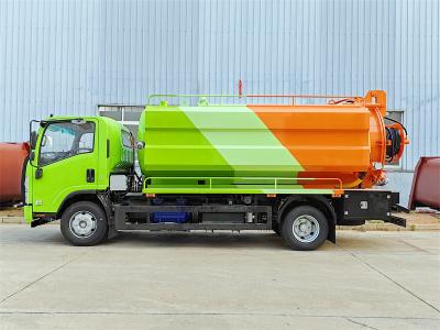 Africa Isuzu NPR vacuum truck with Jet Cleaner