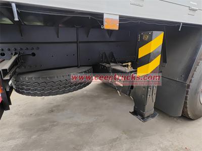 HOWO 8x4 heavy-duty knuckle crane truck