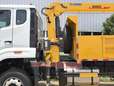 Sinotruk 6wheeler service truck crane