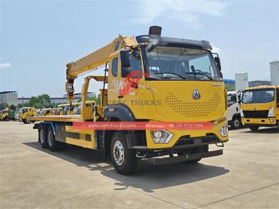 Sinotruk new cabin wrecker truck with 8T crane
