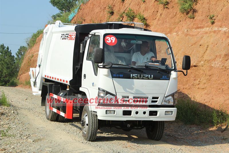 Por que o cliente das Filipinas prefere o Isuzu 4x4 Off Road Garbage Compactor?
